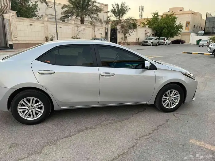 كورولا 2018 بحالة الوكالة عداد قليل 5