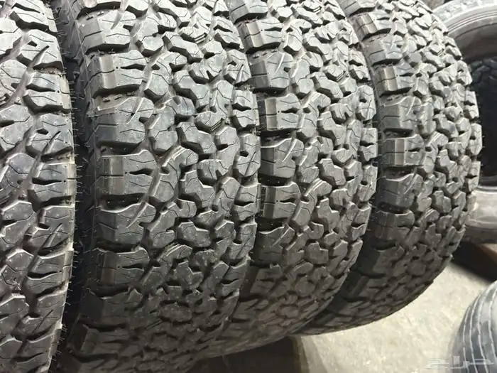 كفرات حجري ودواي مقاس 285 علا 70جنط17مستخدم راكب يوم لاغير 2