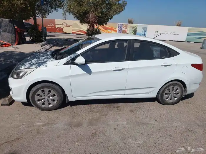 متاح سيارات للايجار سيارات شخصيه 5