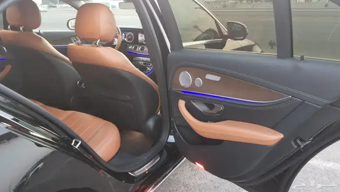 مرسيدس E300 25