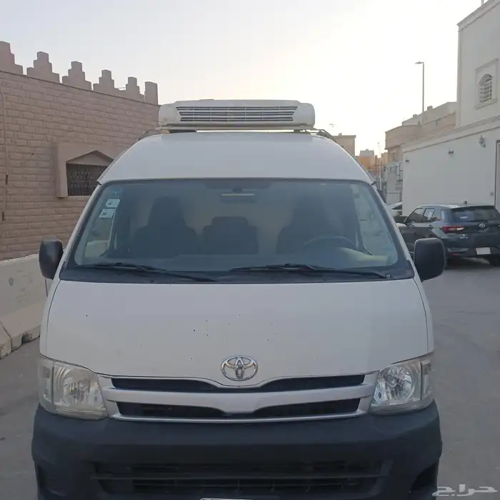 تويوتا باص هايس فان ثلاجه سقف مرتفع 2013 للبيع 0