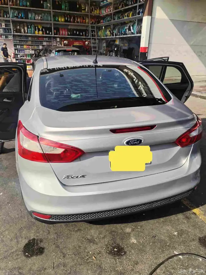 فورد فوكس 2013 نظيفة جدا 9