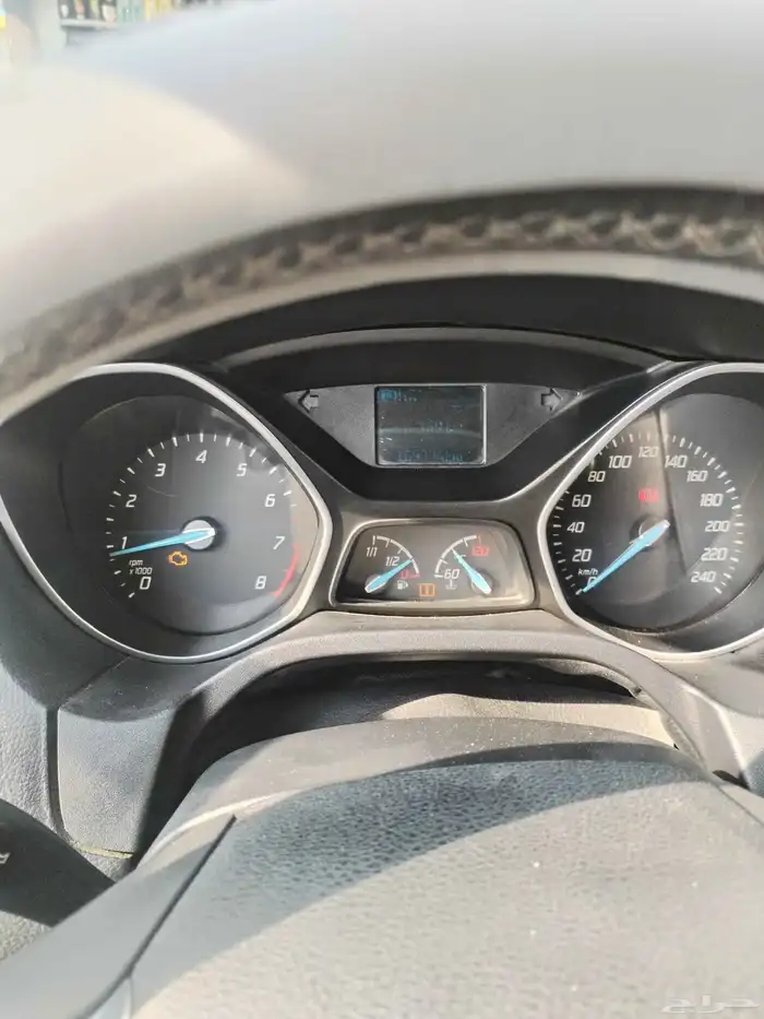 فورد فوكس 2013 نظيفة جدا 19