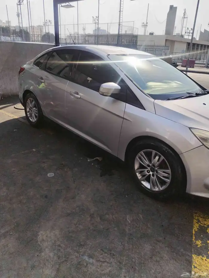 فورد فوكس 2013 نظيفة جدا 26