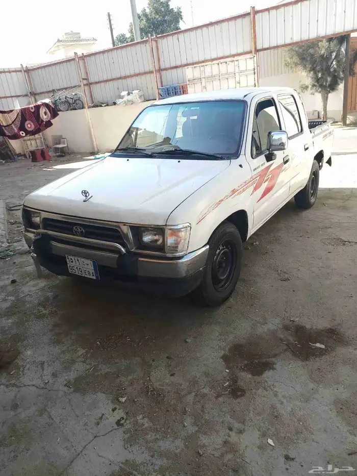 هايلوكس غمارتين موديل 2000 1