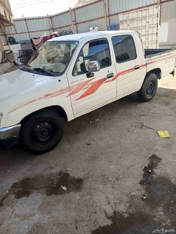 هايلوكس غمارتين موديل 2000 2