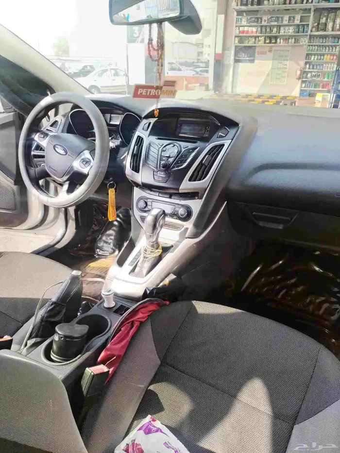 فورد فوكس 2013 نظيفة جدا 22