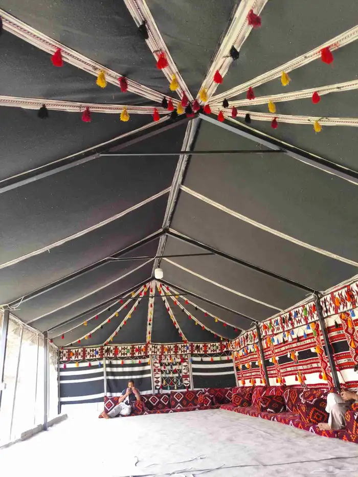 بيت شعر تركي خط احمر ضد الماء وشمس عليه طربال جميع المقاس 4