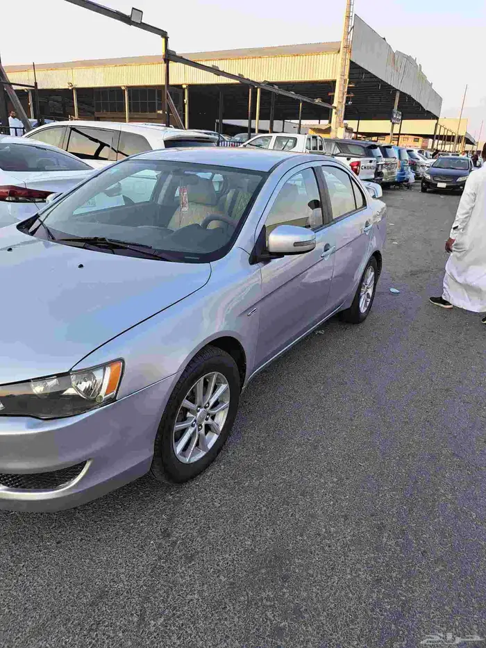 سياره لانسر ميتسوبيشي موديل 2016 4