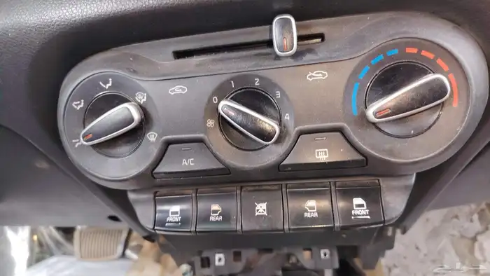 مفتاح مكيف كيا بيجاس بحالة ممتازه 0