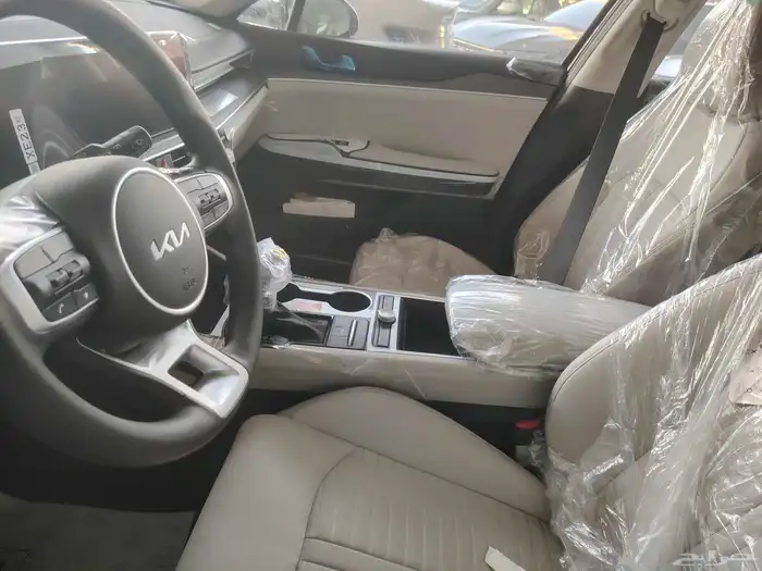 kia k5 2026 استاندر مطور 4