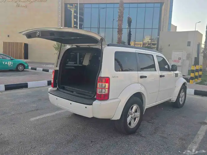 Dodge nitro 2011 (184 000 km) 3