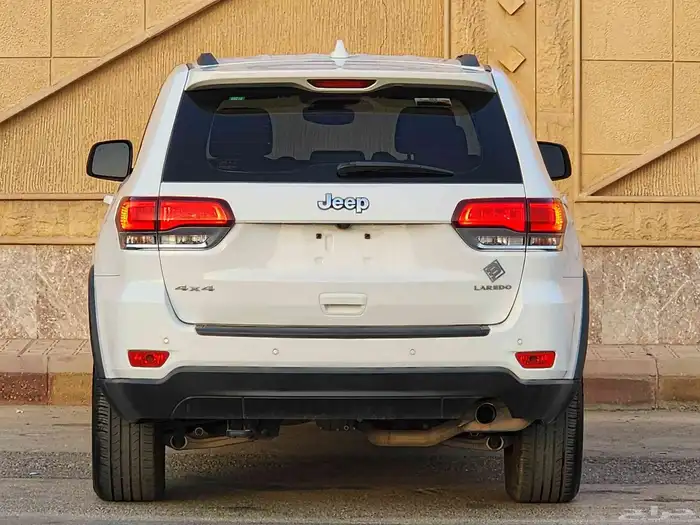 جراند شيروكي 2021ممشي 133الف كم 7