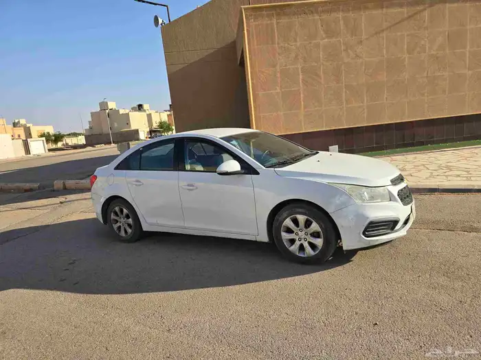 سيارة شيفروليه كروز 2017 بحالة ممتازة 8