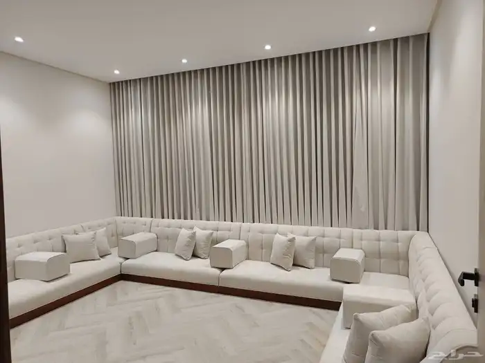 مفروشات الرياض  تفصيل جميع انواع الكنب والجلسات الارضي والس 2