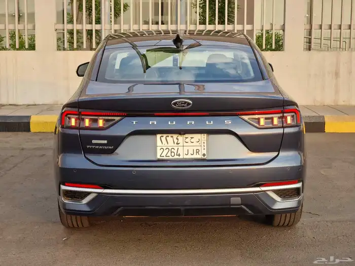 فورد توروس 2023 تيتانيوم 3
