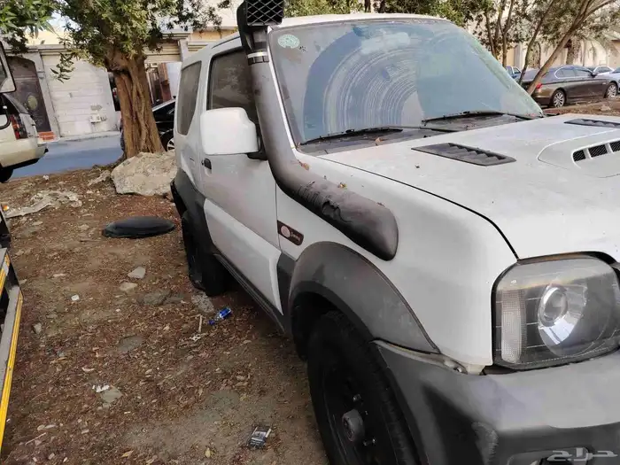 سوزوكي جمني مصدوم 2