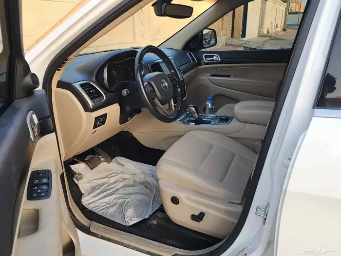 جراند شيروكي 2021ممشي 133الف كم 11