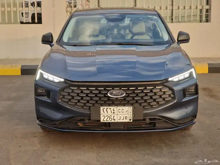 فورد توروس 2023 تيتانيوم 0