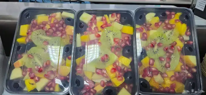 معلم جميع انواع العصائر وكاشير ومقدم طلبات ومعلم فلافل وبرجر 3