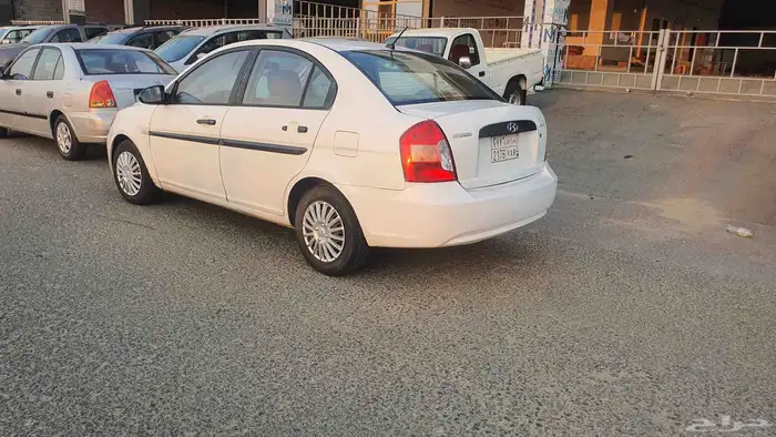 للبيع هونداي اكسنت 2010 4