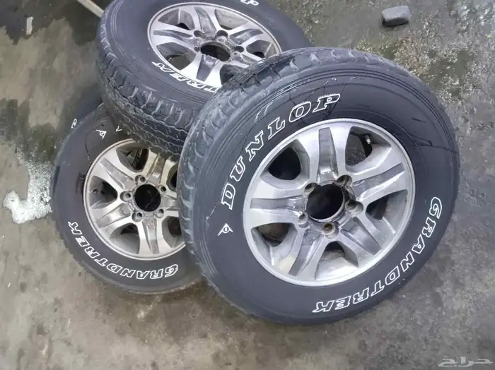 جنوط جيب لكسزس 2007وتحت مع كفرات دلوب يابني مقاس 17 5