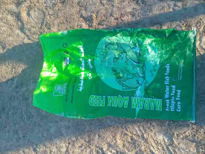 أكياس علف سمك فاضيه للبيع 0