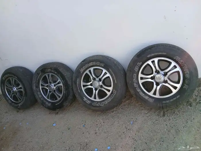 جنوط وكفرات ربع وشاص للبيع طقم أربع جنوط مع الكفرات 4