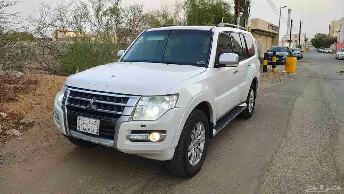 باجيرو 2017 فل كامل 3.8 1