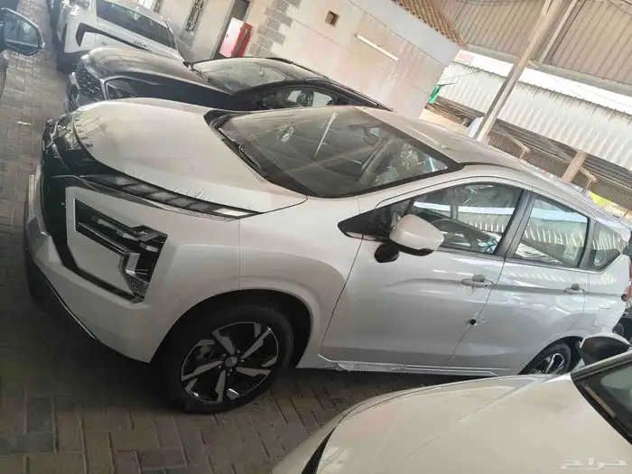 متسوبيشي اكسباندر 2025 هاي لاين عرض خاص 3