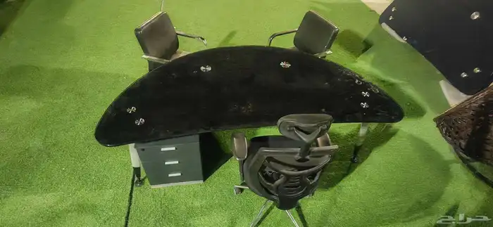 اثاث مكتبي مكاتب زجاج متين 0