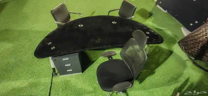 اثاث مكتبي مكاتب زجاج متين 1