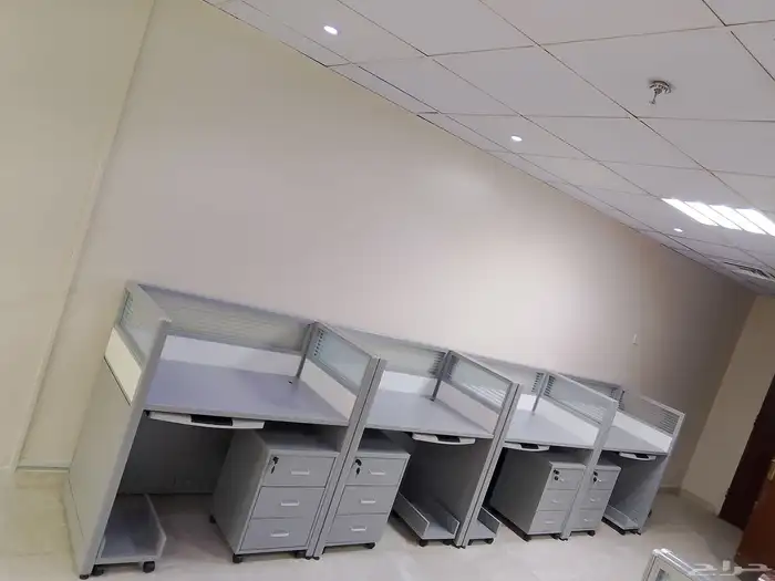 خدمة عملاء 24 ساعة   مكاتب ادارية  مكاتب كراسي  اثاث مكتبي 25