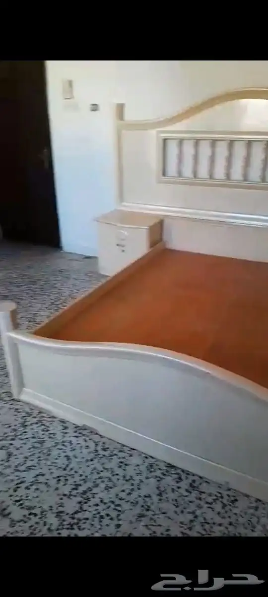 غرفة نوم مقاس 2 2 للبيع 500 ريال 7