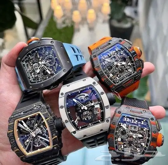 جميع الساعات 9