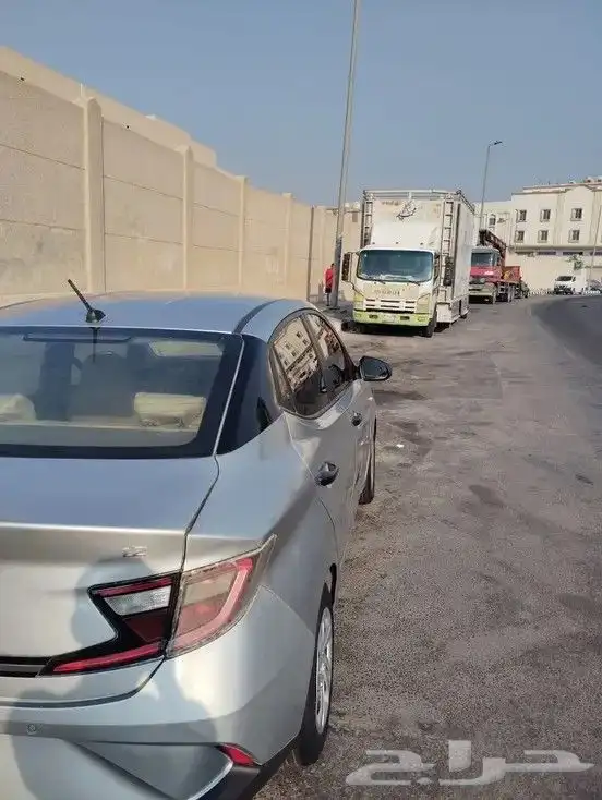 متاح سيارات للايجار سيارات شخصيه 3