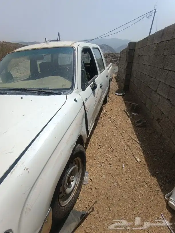 هايلوكس غمارتين موديل 2001م 2