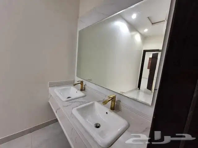 فلة للايجار بحي الرمال مخطط ريبال 1