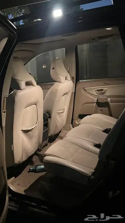 فولفو XC90 موديل 2008 للبيع   نظيفة جدا  الموديل  2008 index