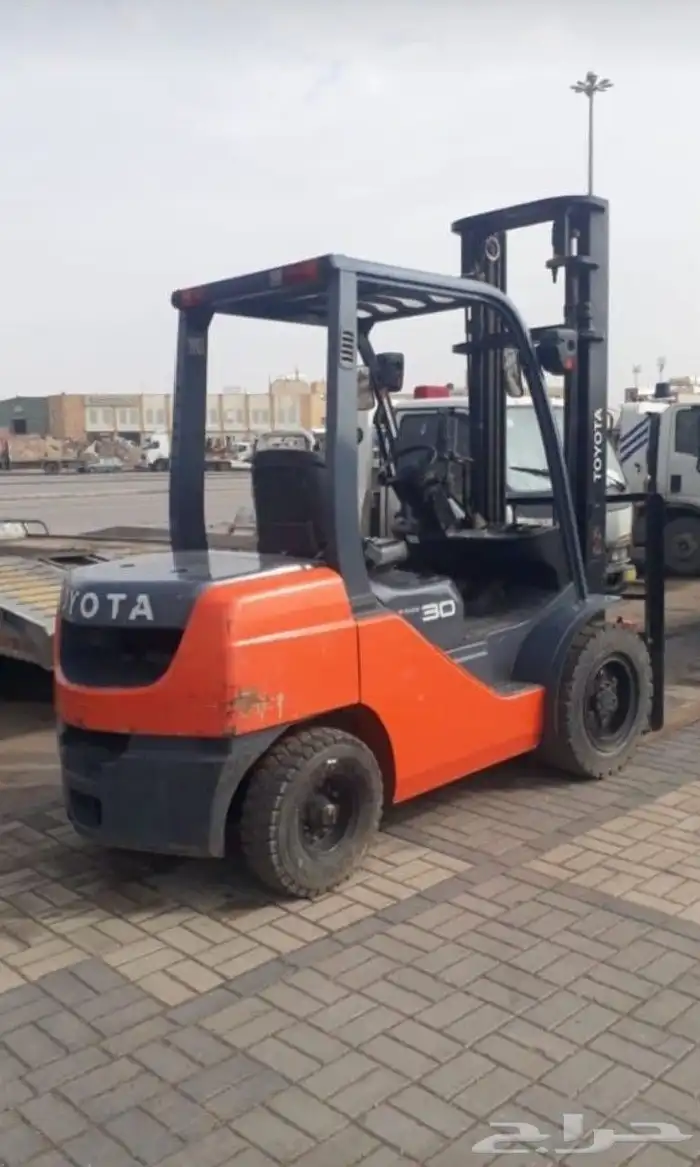 رافعه شوكيه للإيجار يومي شهري مشاوير وتنزيل التريلات وتحميل 1