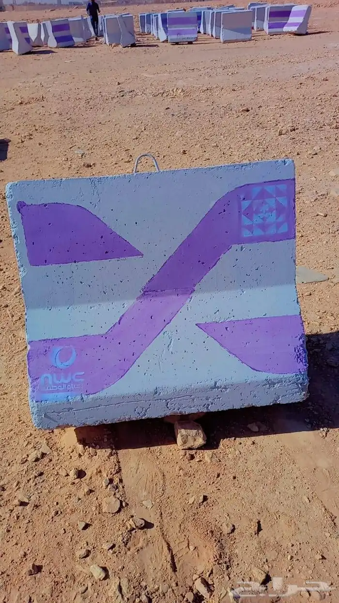 حواجز خرسانية مستعملة سفتي نيوجرسي مستعمل بسعر ممتاز 0