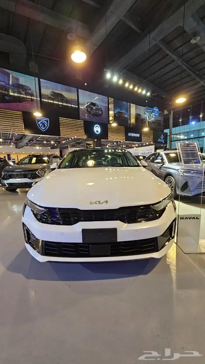 كيا K5 نص فل ومتوفر استاندر موديل 2026 بأداء اسطووري وسعر 0