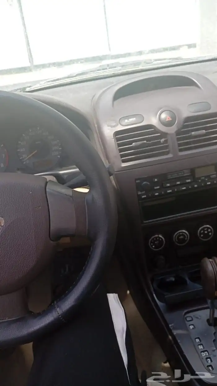 نيسان صني موديل 2010 4