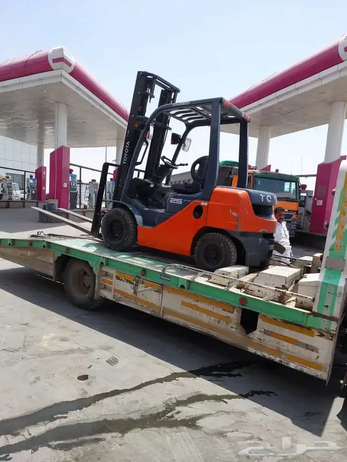 رافعات شوكية بجميع انواعها واحجامها  رافعه شوكيه 3طن للإيج 8