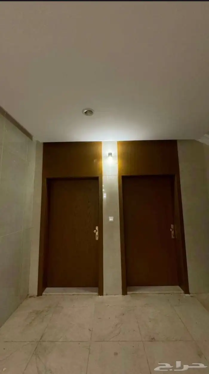 شقه 5غرف للبيع ولي العهد واحد 6