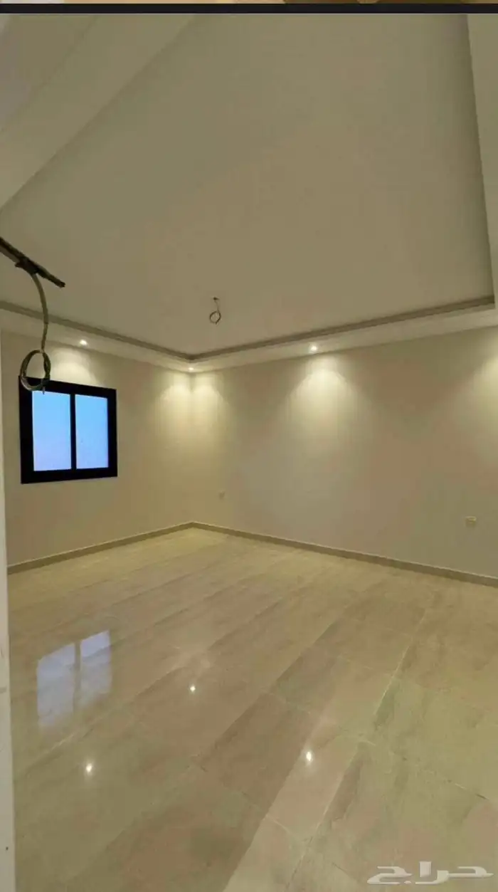 شقه 5غرف للبيع ولي العهد واحد 7