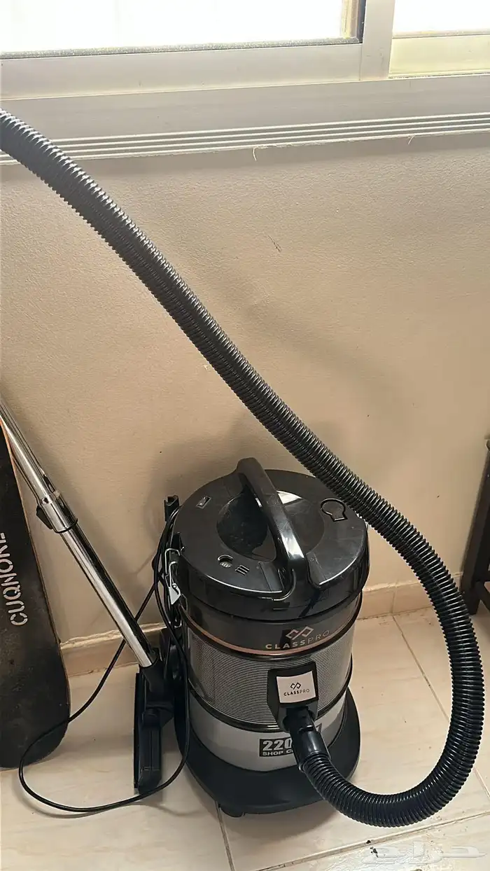 مكنسة كهربائية 0