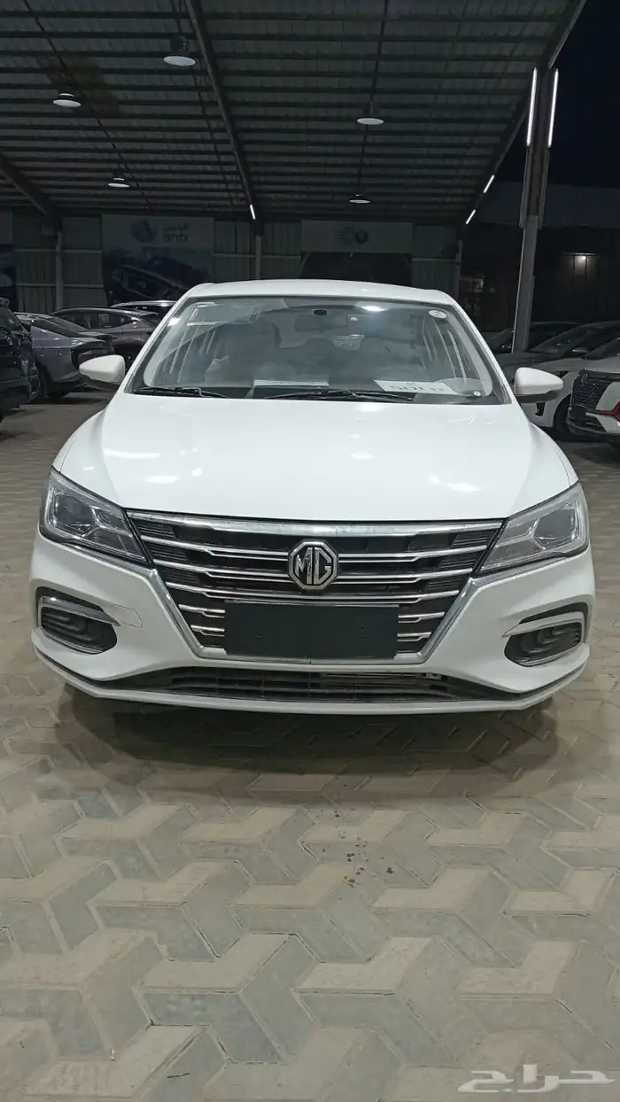 ام جي 5 استاندر موديل 2025 4