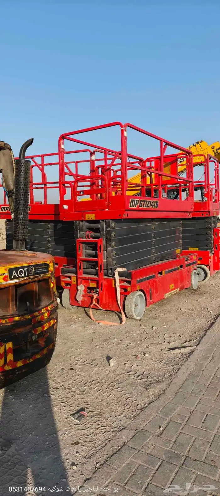 فوركلفت سيزرلفت مانلفت رافعة شوكية جيسبي تليهندرJCB للإيجار 2