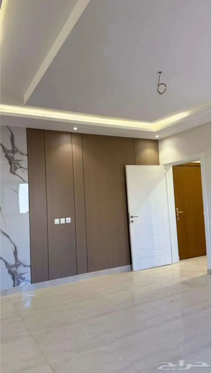 شقه 5غرف للبيع ولي العهد واحد 4